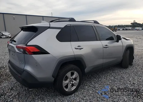 2021 Toyota Rav4 Xle из США, поврежденный, VIN 2T3W1RFV0MC170232